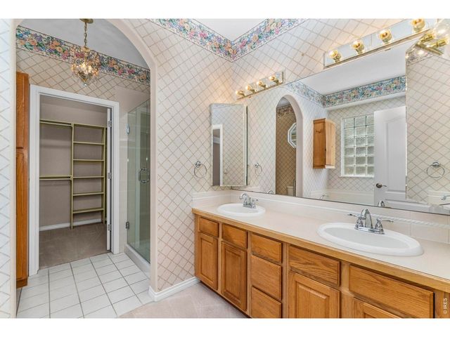 3740 Doral Dr, Longmont, CO 80503