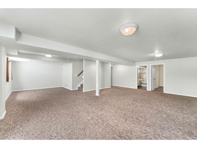 3740 Doral Dr, Longmont, CO 80503