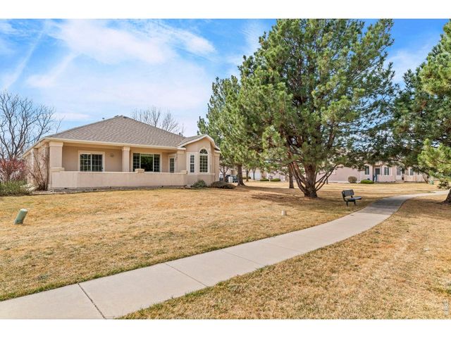 3740 Doral Dr, Longmont, CO 80503