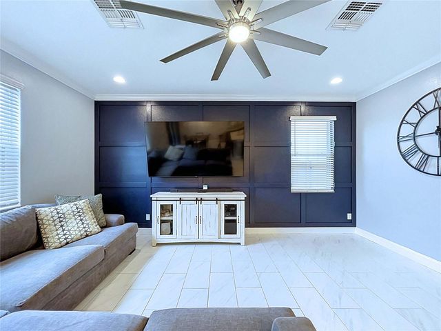 19219 LEONARD ROAD, Lutz, FL 33558