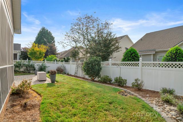 518 Wellbourne Court NW, Concord, NC 28027