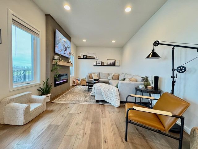 767 2nd Avenue, Horace, ND 58047