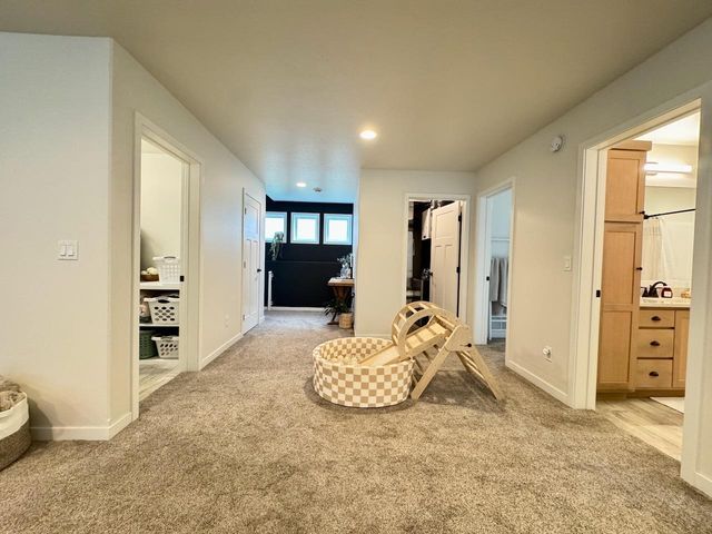 767 2nd Avenue, Horace, ND 58047