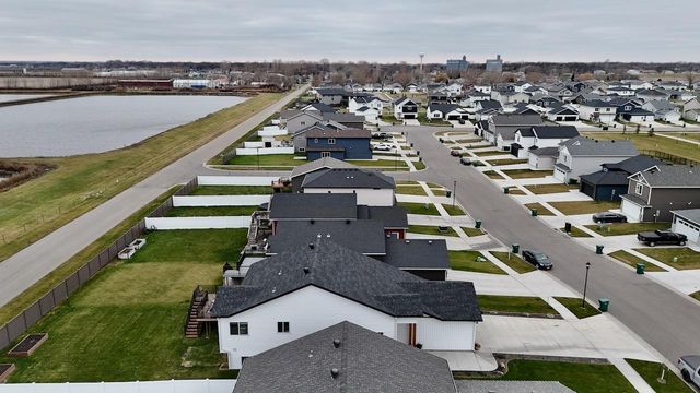 767 2nd Avenue, Horace, ND 58047