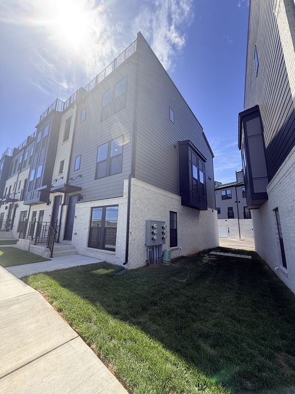511 City Scape, Nashville, TN 37218