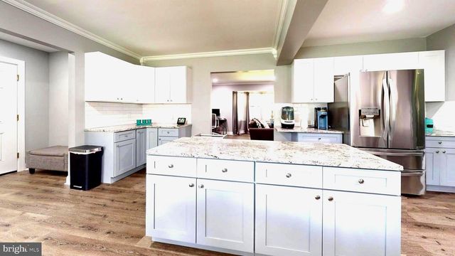 189 CLUB HOUSE DR, Willingboro, NJ 08046