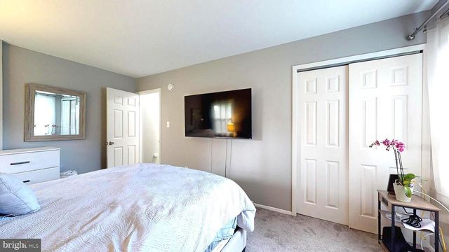 189 CLUB HOUSE DR, Willingboro, NJ 08046