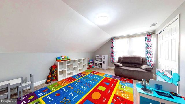 189 CLUB HOUSE DR, Willingboro, NJ 08046