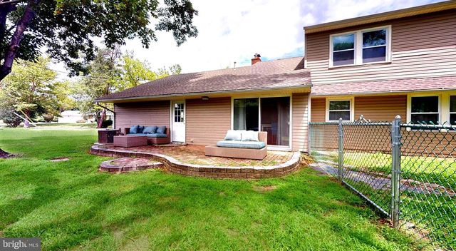 189 CLUB HOUSE DR, Willingboro, NJ 08046