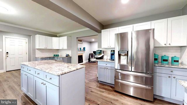 189 CLUB HOUSE DR, Willingboro, NJ 08046