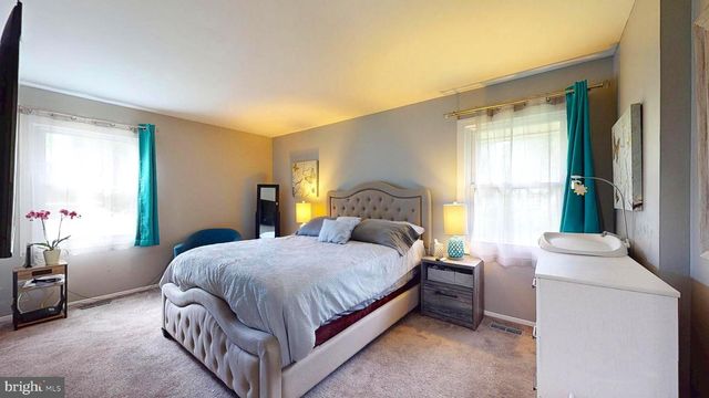 189 CLUB HOUSE DR, Willingboro, NJ 08046