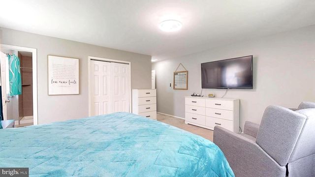 189 CLUB HOUSE DR, Willingboro, NJ 08046