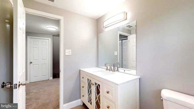189 CLUB HOUSE DR, Willingboro, NJ 08046