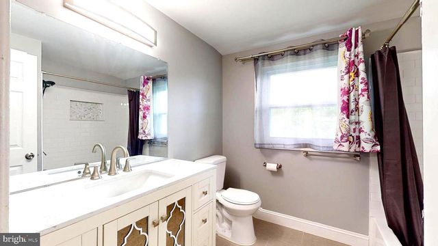 189 CLUB HOUSE DR, Willingboro, NJ 08046