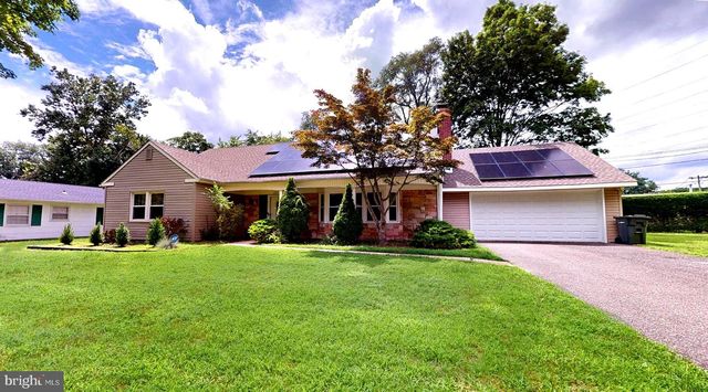 189 CLUB HOUSE DR, Willingboro, NJ 08046