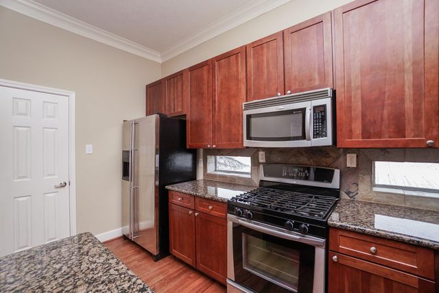 5730 Kansas Street B, Houston, TX 77007