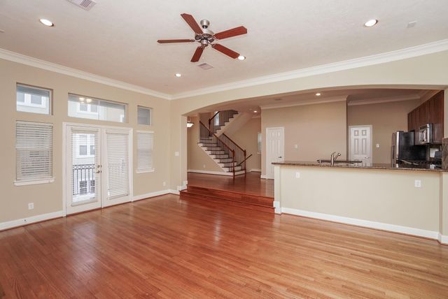 5730 Kansas Street B, Houston, TX 77007