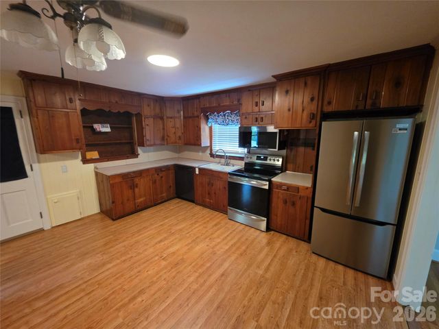 110 Crestwood Drive, Chester, SC 29706