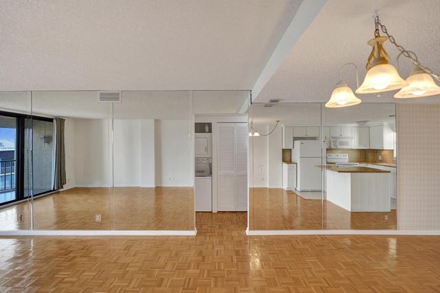 890 N Federal Highway 410, Lantana, FL 33462