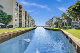 890 N Federal Highway 410, Lantana, FL 33462