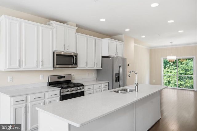 8132 HOLLOW CT, Severn, MD 21144