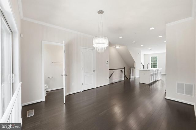 8132 HOLLOW CT, Severn, MD 21144