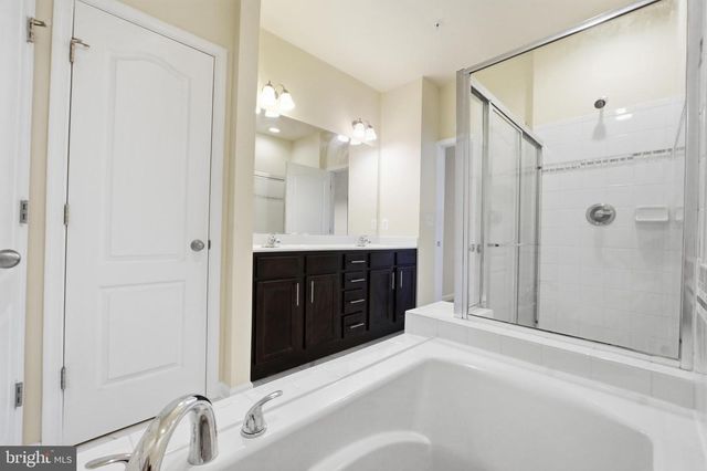8132 HOLLOW CT, Severn, MD 21144