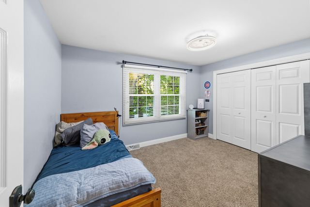 756 OAKWOOD Drive, Frankfort, IL 60423