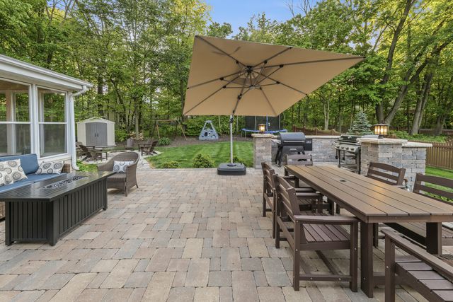 756 OAKWOOD Drive, Frankfort, IL 60423