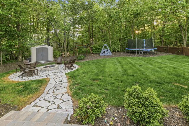 756 OAKWOOD Drive, Frankfort, IL 60423