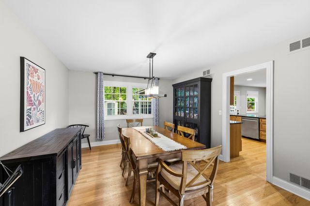 756 OAKWOOD Drive, Frankfort, IL 60423