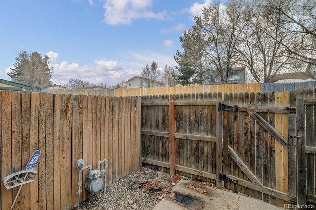 40 Murray Heights Drive, Colorado Springs, CO 80916