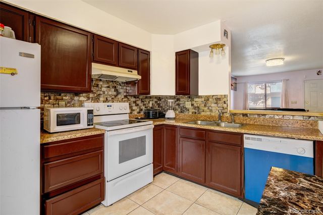 40 Murray Heights Drive, Colorado Springs, CO 80916