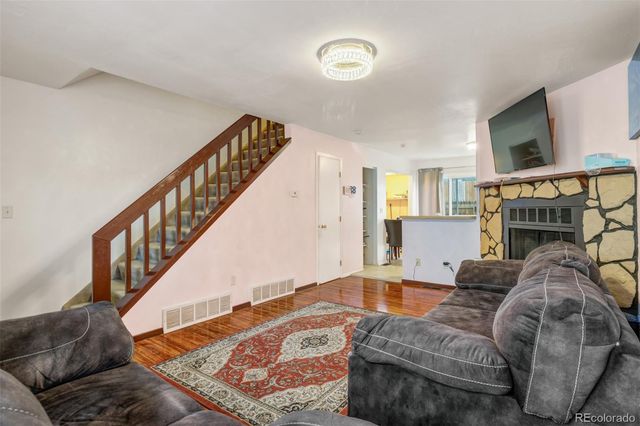 40 Murray Heights Drive, Colorado Springs, CO 80916