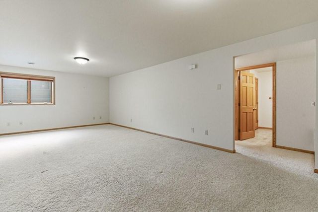 4293 Mill Ridge Circle, Eau Claire, WI 54703
