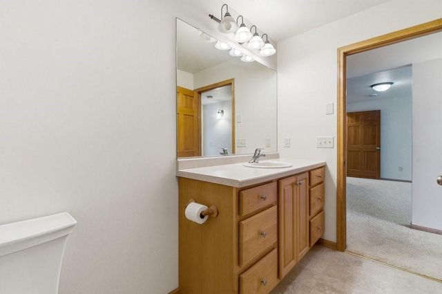 4293 Mill Ridge Circle, Eau Claire, WI 54703