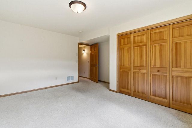 4293 Mill Ridge Circle, Eau Claire, WI 54703