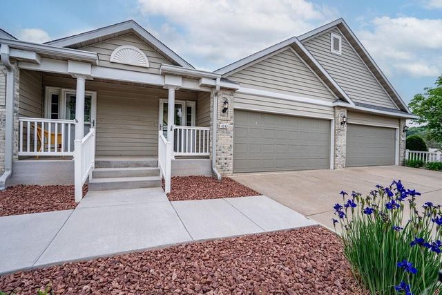 4293 Mill Ridge Circle, Eau Claire, WI 54703