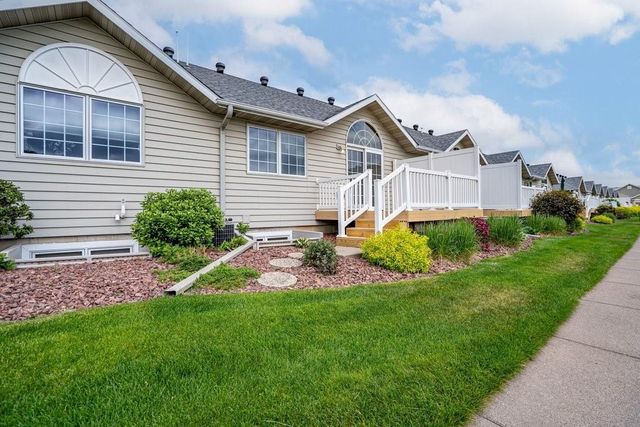 4293 Mill Ridge Circle, Eau Claire, WI 54703