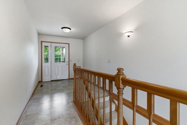 4293 Mill Ridge Circle, Eau Claire, WI 54703