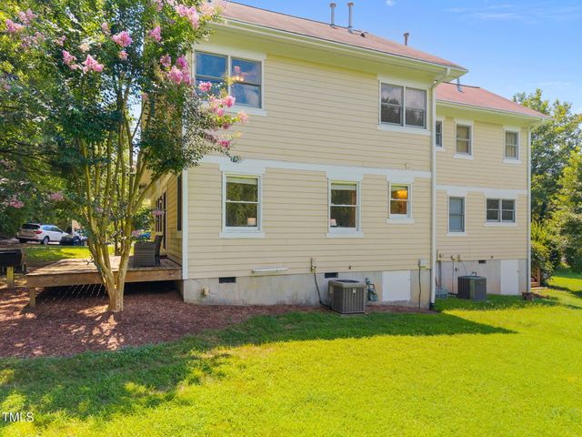 305 Mcgregor Drive Unit B, Chapel Hill, NC 27514