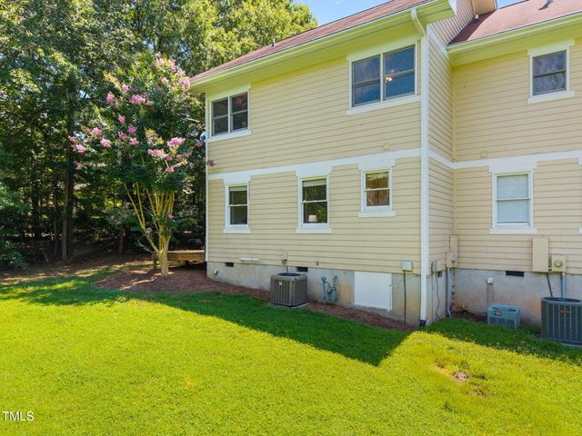 305 Mcgregor Drive Unit B, Chapel Hill, NC 27514