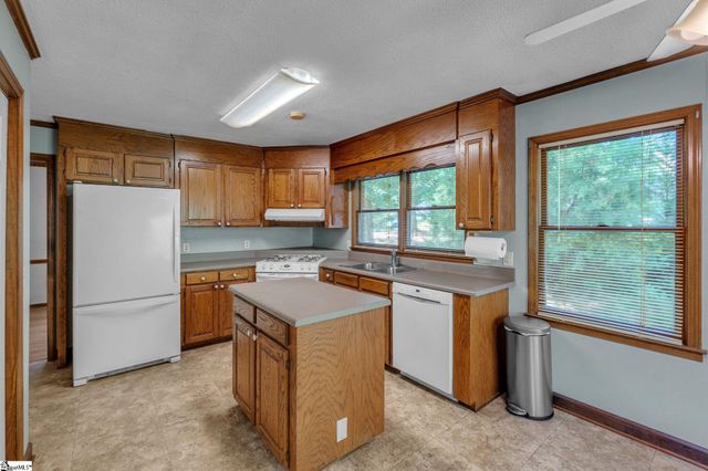 222 Hunters Woods, Simpsonville, SC 29680