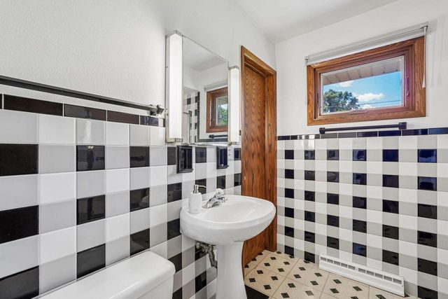 4541 S Clearwater PLACE, New Berlin, WI 53151