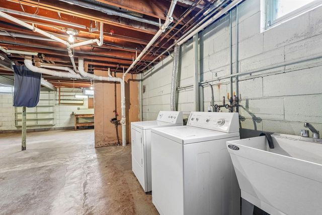 4541 S Clearwater PLACE, New Berlin, WI 53151