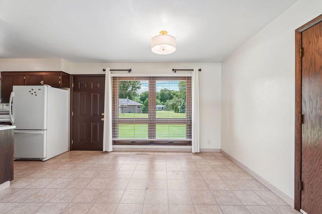 4541 S Clearwater PLACE, New Berlin, WI 53151