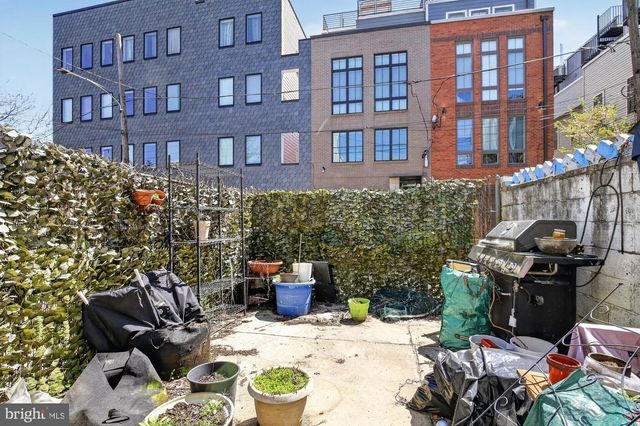 2443 AMBER ST, Philadelphia, PA 19125