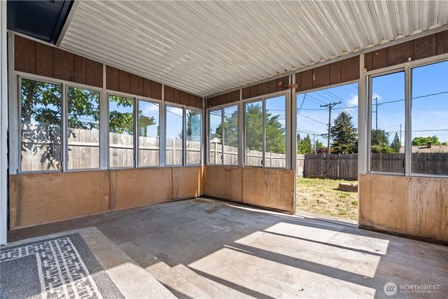 3501 S Asotin Street, Tacoma, WA 98418