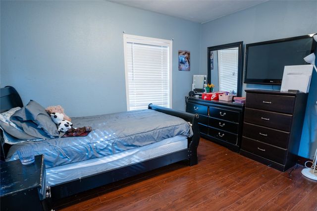 1114 Alexander Street, Irving, TX 75061