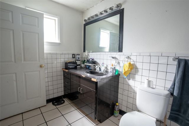 1114 Alexander Street, Irving, TX 75061